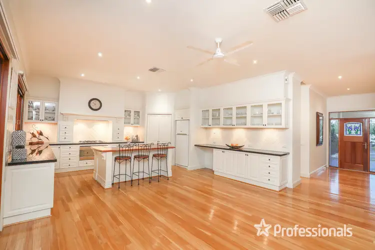 Fifth view of Homely house listing, 6 Grandview Way, Mildura VIC 3500