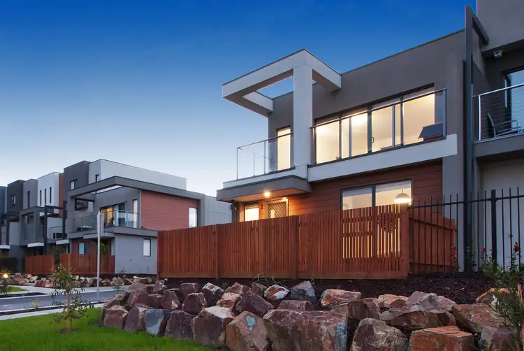 2 English Close, Mooroolbark VIC 3138