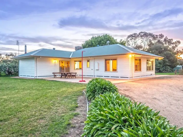 4 Scolyers Road, Nathalia VIC 3638