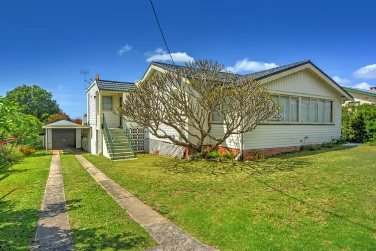 6 Dalwah Street, Bomaderry NSW 2541