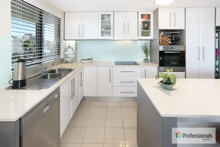 Fifth view of Homely unit listing, 8/11 Dix Street, Redcliffe QLD 4020