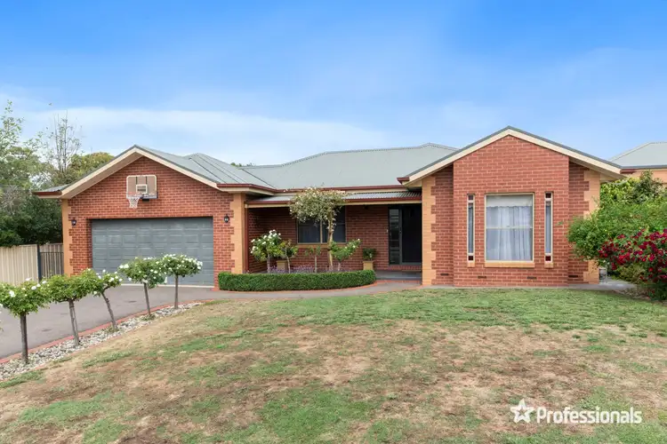 Main view of Homely house listing, 8 Martin Place, Eaglehawk VIC 3556