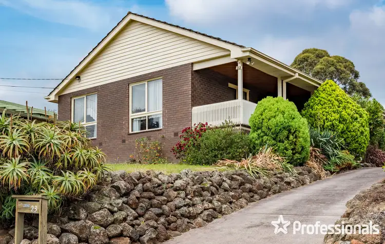 23 Lancaster Place, Chirnside Park VIC 3116