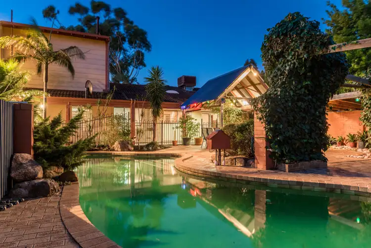 20 Sunset Crescent, Kalamunda WA 6076