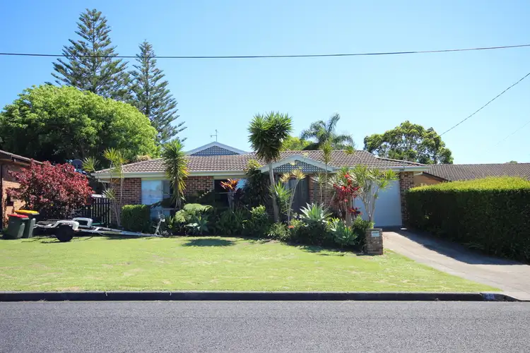 33 Carribean Avenue, Forster NSW 2428