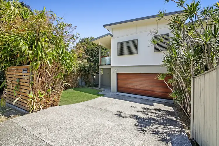 2/7 Penrock Parade, Labrador QLD 4215