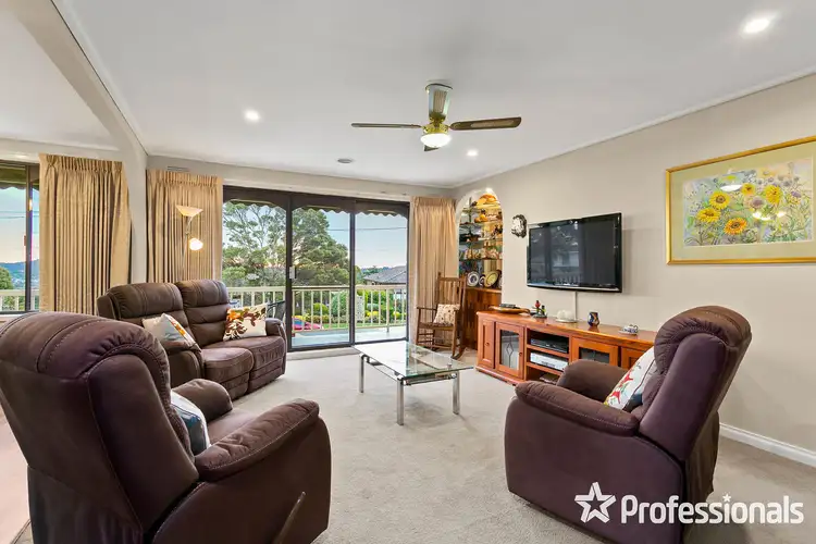 Sixth view of Homely house listing, 33 Circle Ridge, Chirnside Park VIC 3116
