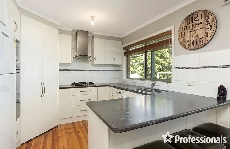 Sixth view of Homely house listing, 7 Seth Place, Mount Evelyn VIC 3796
