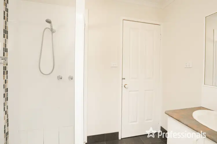 Fifth view of Homely unit listing, Cabin 8/498 Sturt Highway, Mildura VIC 3500