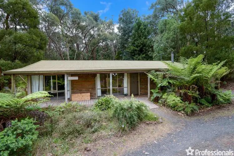 27 Bundaleer Road, Wesburn VIC 3799