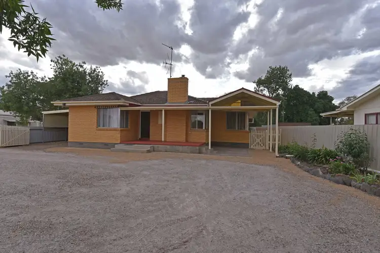 42 Carlisle Street, Wunghnu VIC 3635