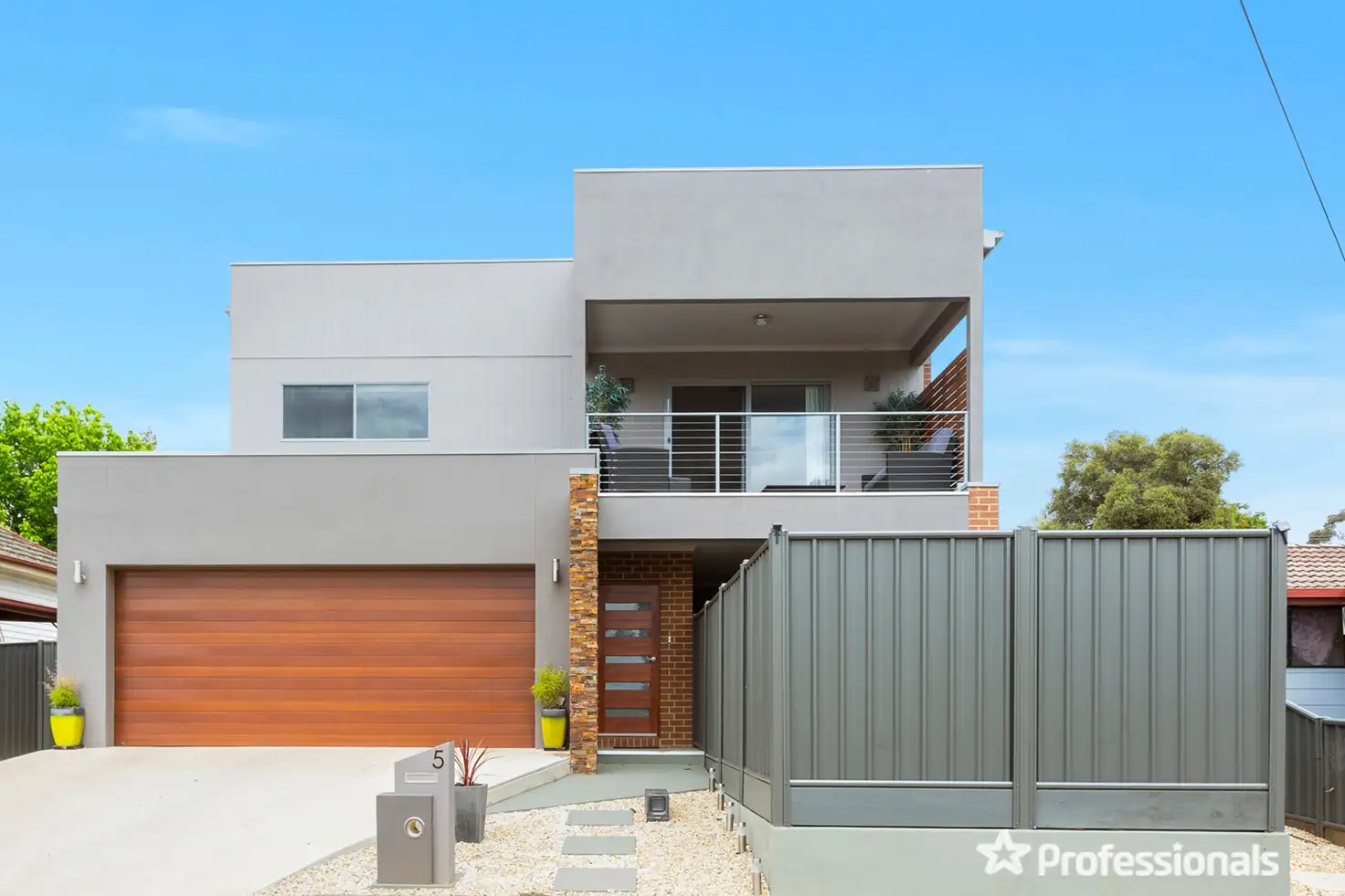 Main view of Homely house listing, 5 Dooley Street, North Bendigo VIC 3550