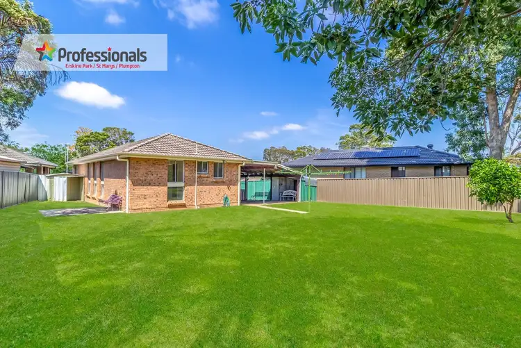9 Paradise Place, St Clair NSW 2759