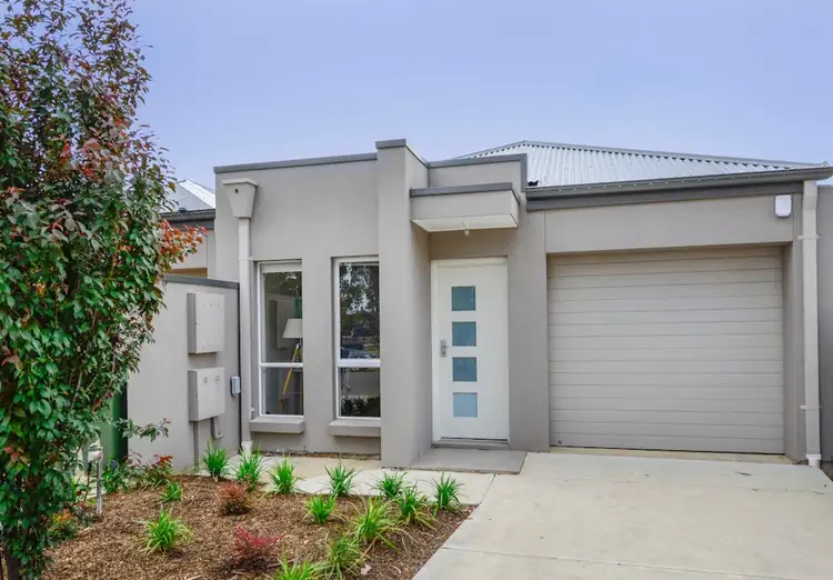 6 Cowra Crescent, Park Holme SA 5043