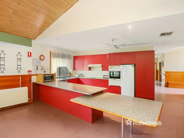 Fifth view of Homely house listing, 7 Lara Court, Mount Evelyn VIC 3796