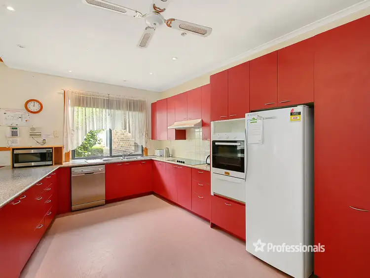 Sixth view of Homely house listing, 7 Lara Court, Mount Evelyn VIC 3796