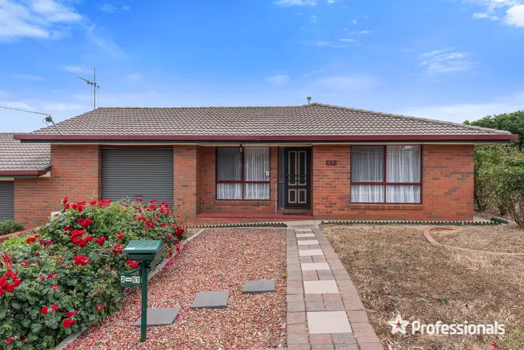 2/51 Butcher Street, Strathdale VIC 3550