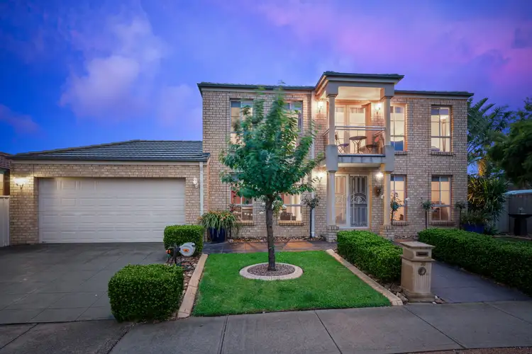 30 Hillcrest Drive, Hillside VIC 3037