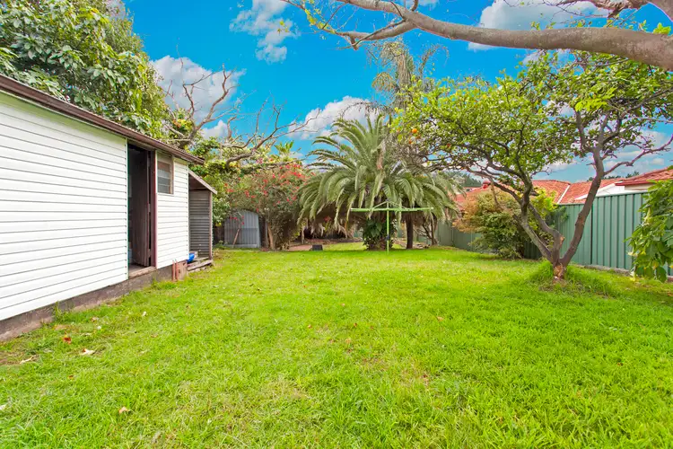 10 Parmal Avenue, Padstow NSW 2211
