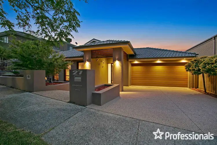 27 Kingston Way, Mooroolbark VIC 3138