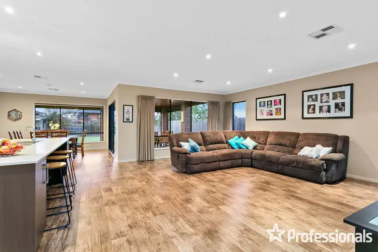 Fifth view of Homely house listing, 27 Kingston Way, Mooroolbark VIC 3138