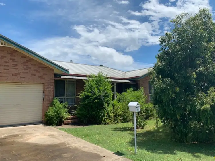 6 Nicholls Street
