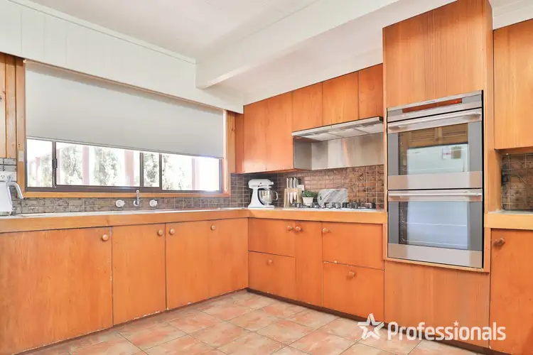 Sixth view of Homely house listing, 5 Myrtle Court, Irymple VIC 3498