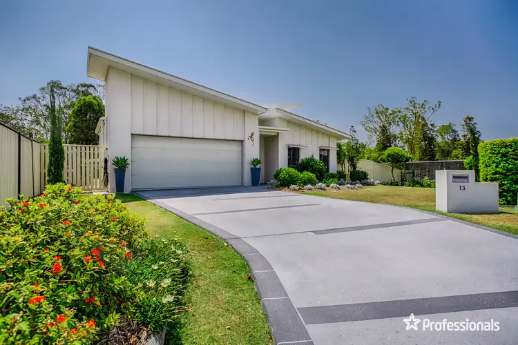 13 Suncrest Court, Southside QLD 4570