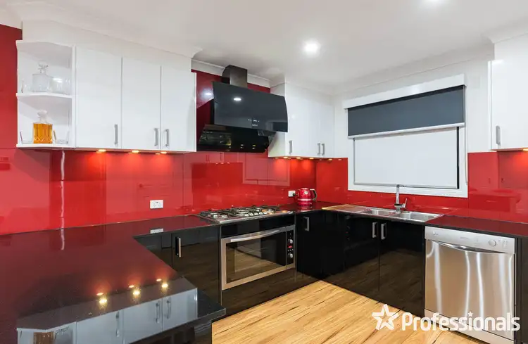 Fifth view of Homely house listing, 8 Jillian Street, Mooroolbark VIC 3138