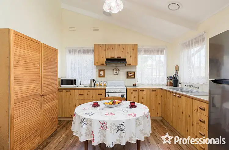 Sixth view of Homely house listing, 10 Meadow Court, Wandin North VIC 3139