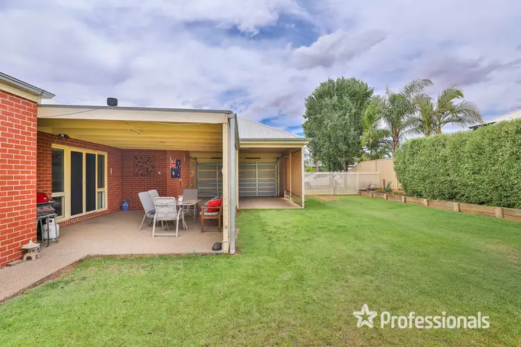 Third view of Homely house listing, 6 Robert Court, Gol Gol NSW 2738
