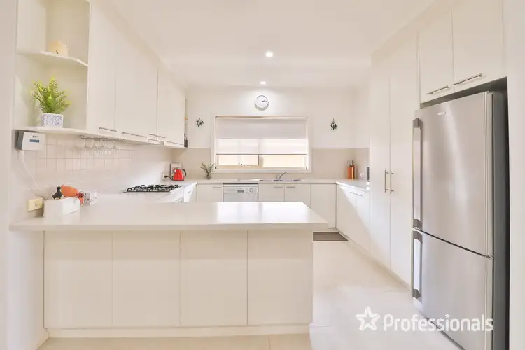 Fifth view of Homely house listing, 6 Robert Court, Gol Gol NSW 2738