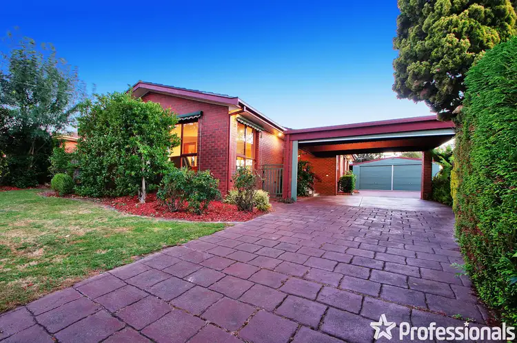66 Barker Drive, Mooroolbark VIC 3138