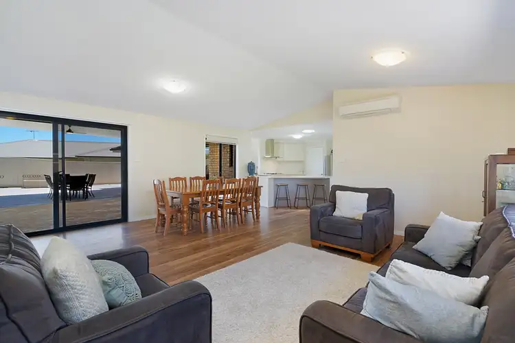 Fourth view of Homely house listing, 7 Caitlin Close, Bolwarra Heights NSW 2320