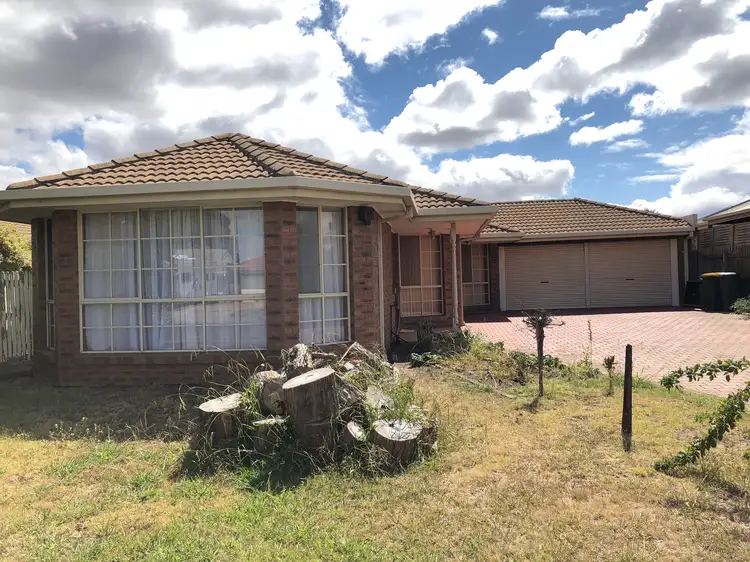 10 Eagle Terrace, Taylors Lakes VIC 3038