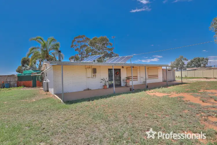 808 River Avenue, Koorlong VIC 3501