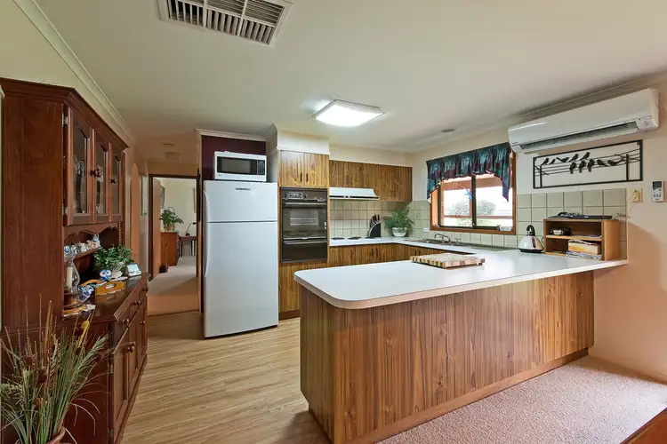 Sixth view of Homely house listing, 8 Cole Court, Swan Hill VIC 3585