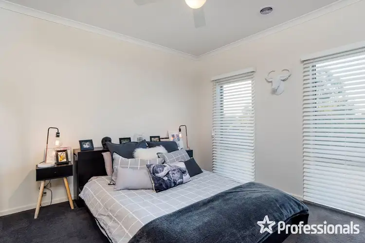 Fifth view of Homely house listing, 5 Pope Court, Mooroolbark VIC 3138