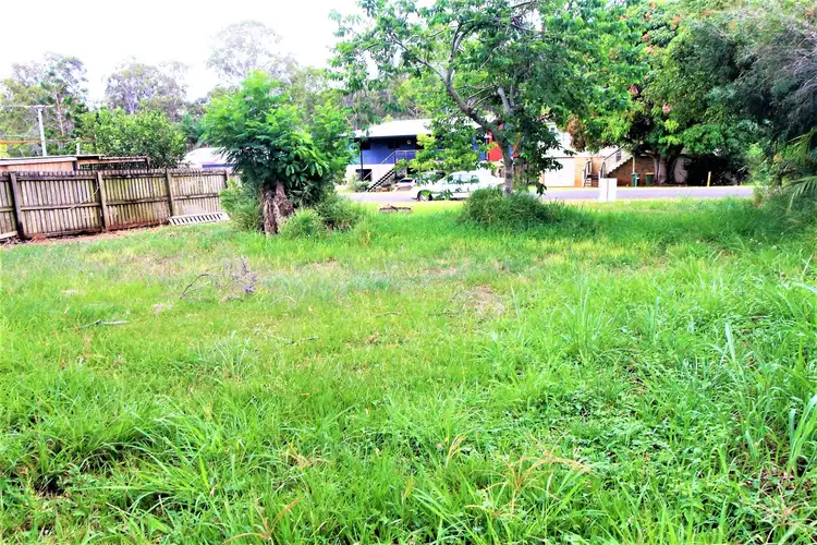 104 Western Road, Macleay Island QLD 4184