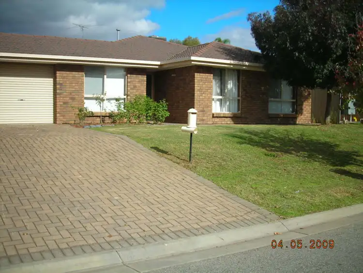 14 Parkwood Rise