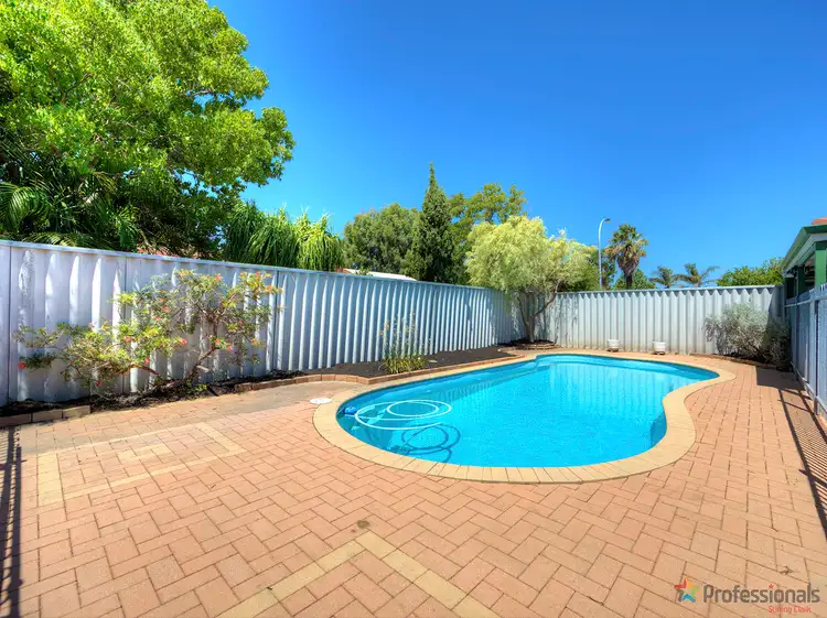 Fifth view of Homely house listing, 6 Limonite Court, Forrestfield WA 6058