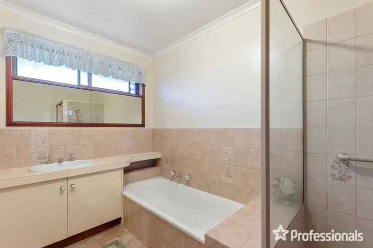 Fifth view of Homely unit listing, 1/156 Olympic Parade, Kangaroo Flat VIC 3555