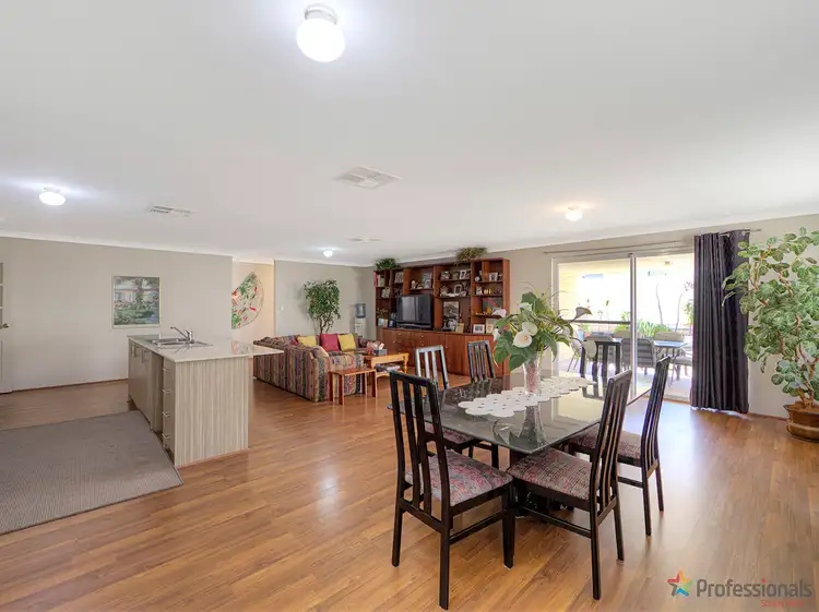 30 St John Road, Wattle Grove WA 6107