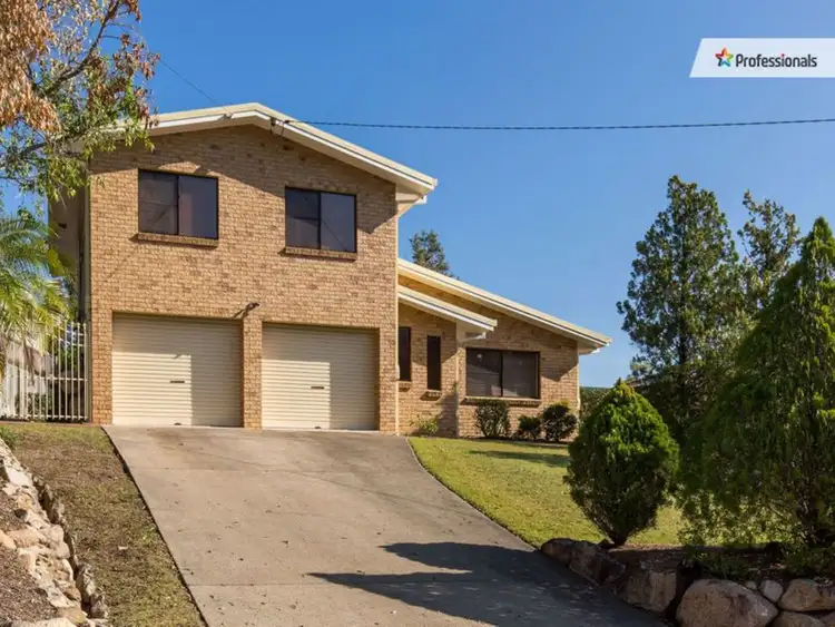 10 Carmont Court, Ferny Hills QLD 4055