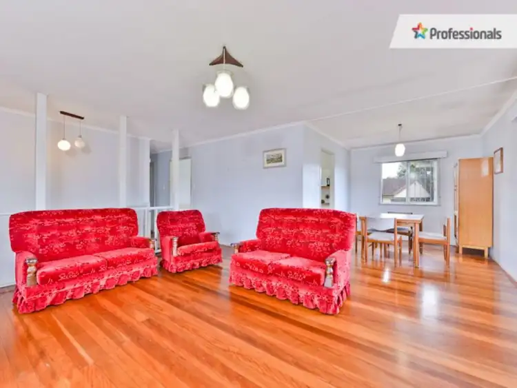 Sixth view of Homely house listing, 10 Mingaletta Crescent, Ferny Hills QLD 4055