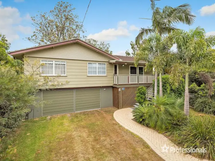 4 Pathara Crescent, Ferny Hills QLD 4055