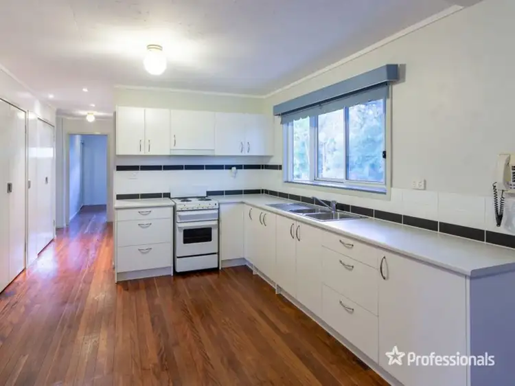 Second view of Homely house listing, 4 Pathara Crescent, Ferny Hills QLD 4055