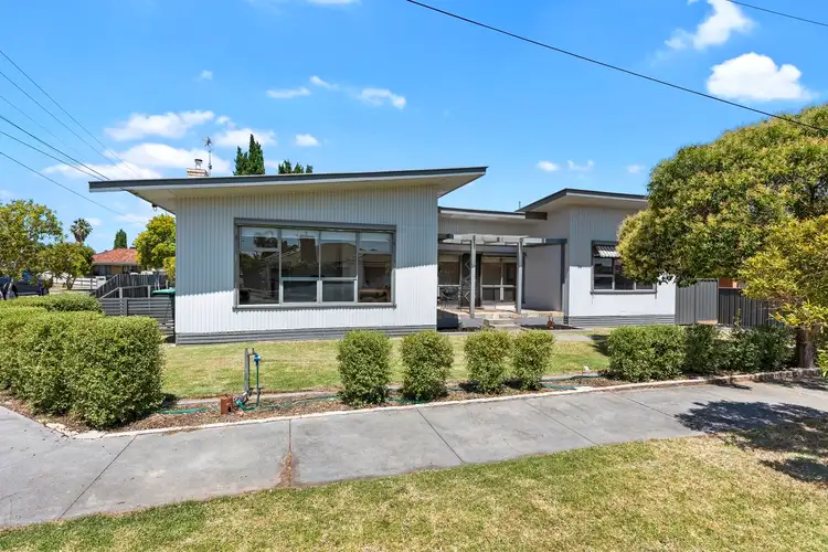 26 Derna Court, Golden Square VIC 3555