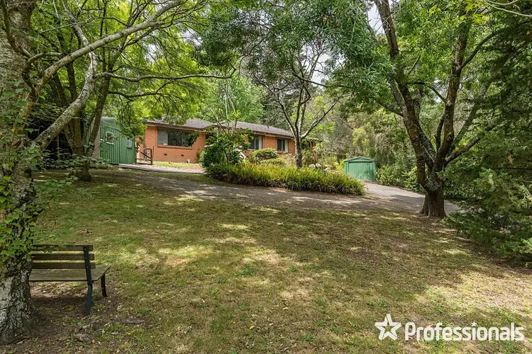 17 Borang Avenue, Mount Evelyn VIC 3796