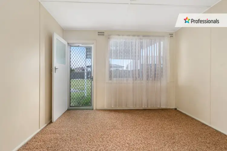 Sixth view of Homely house listing, 8 Macdonald Avenue, Lurnea NSW 2170